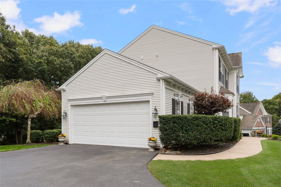 217 Castle Rocks Road Warwick, RI 02886 - Photo 3 of 49 Gallery Image 3