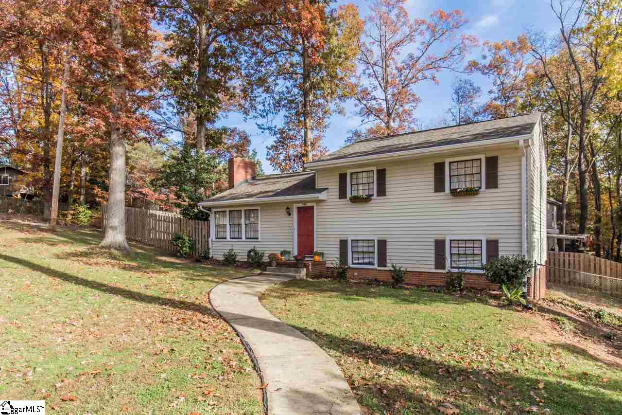 1 Nottingham Road Greenville, SC 29607 - Photo 2 of 29 Gallery Image 2