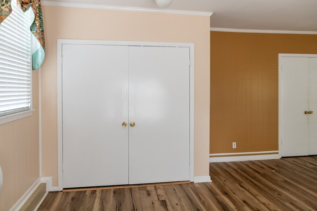 2160 Post Road Clarksville, TN 37043 - Photo 31 of 36 a view of a room with wooden floor