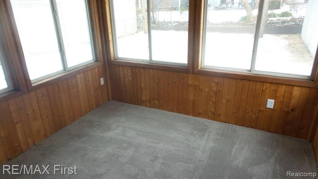 18418 Beverly Road Beverly Hills, MI 48025 - Photo 16 of 19
