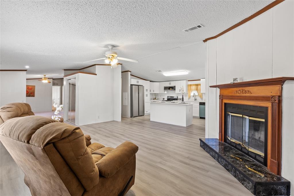 8430 Northeast 111th Street Bronson, FL 32621 - Photo 5 of 39