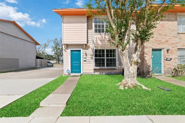 $1,700 | 7821 Fuqua Street, Unit 7821, Houston, TX 77075