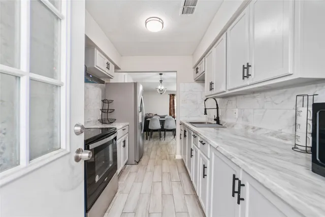 $1,700 | 7821 Fuqua Street, Unit 7821, Houston, TX 77075