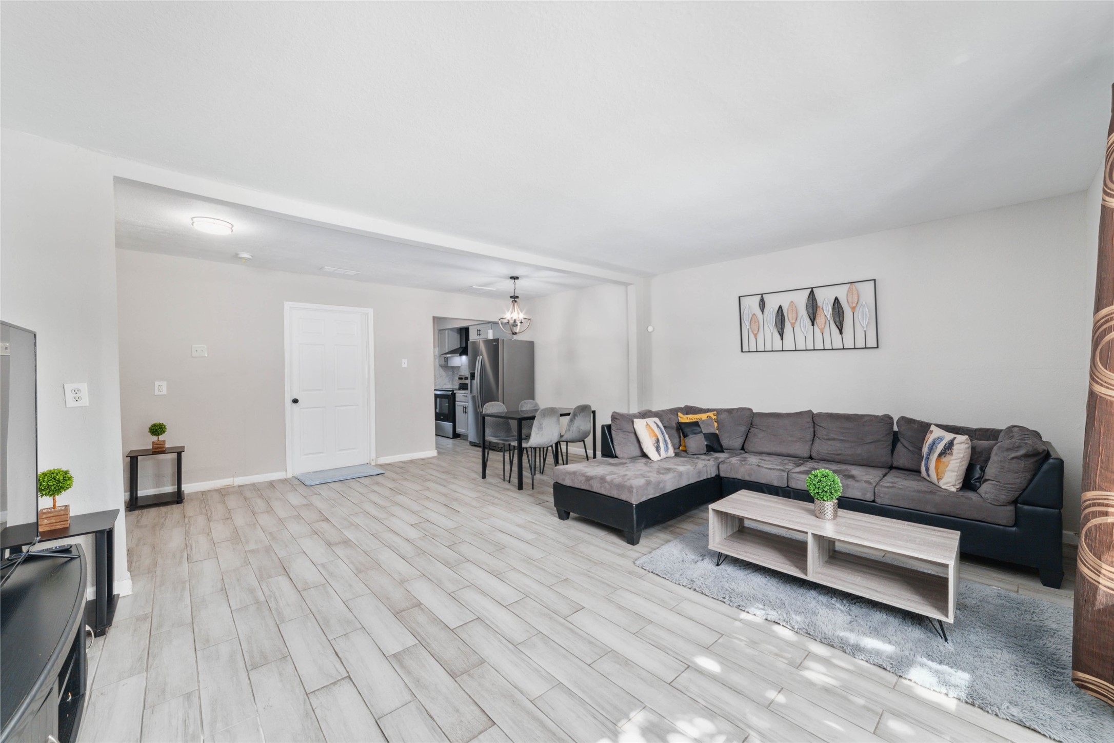 7821 Fuqua Street, Unit 7821 Houston, TX 77075 - Photo 6 of 20