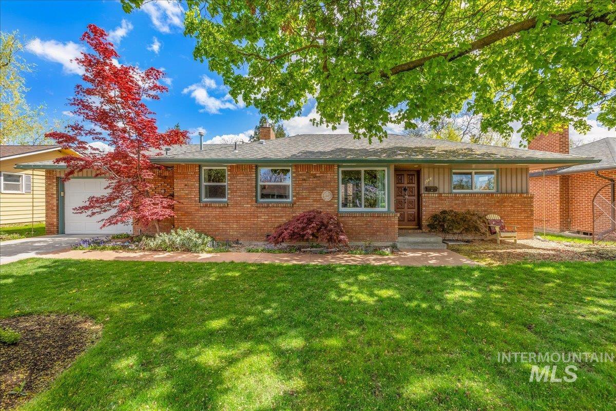 1914 Amber Street Boise, ID 83706 - Photo 3 of 34