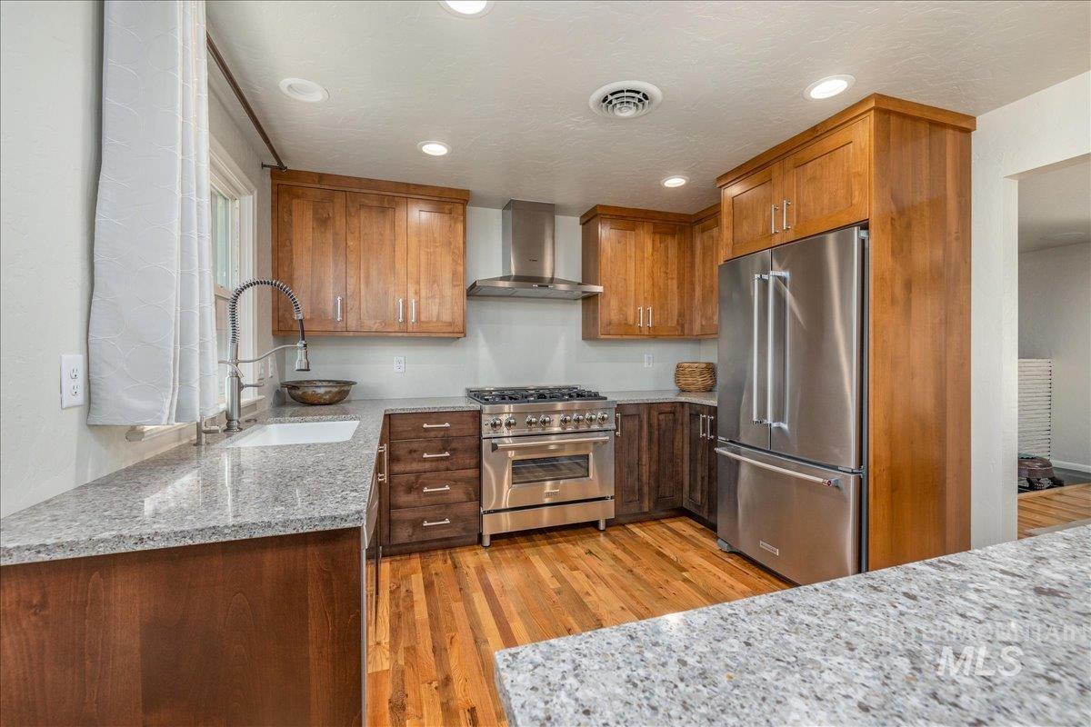 1914 Amber Street Boise, ID 83706 - Photo 5 of 34