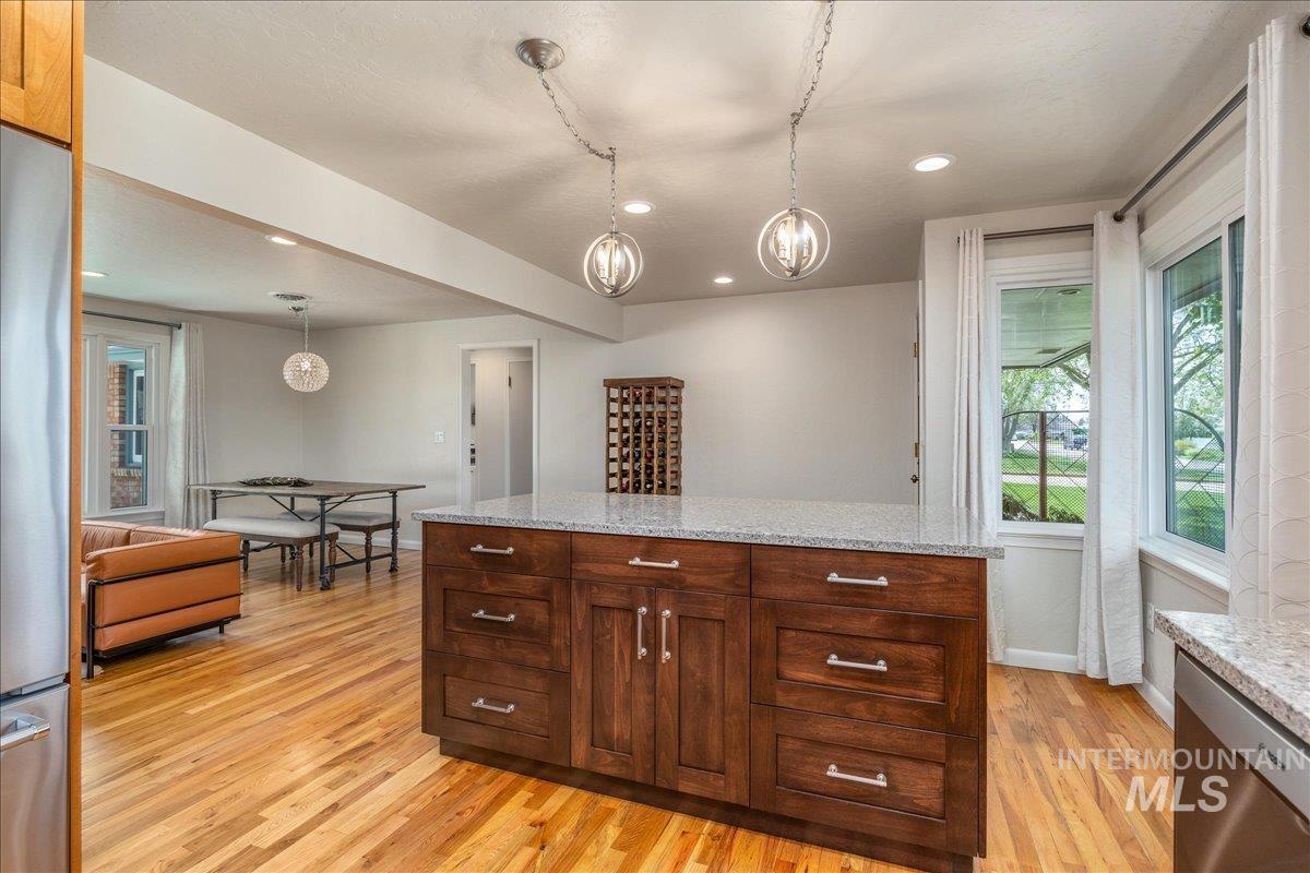 1914 Amber Street Boise, ID 83706 - Photo 7 of 34