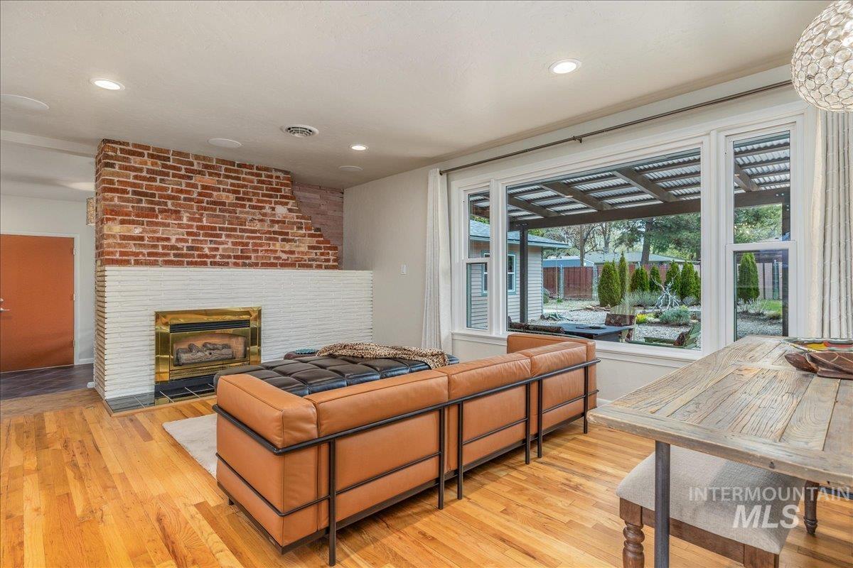 1914 Amber Street Boise, ID 83706 - Photo 8 of 34