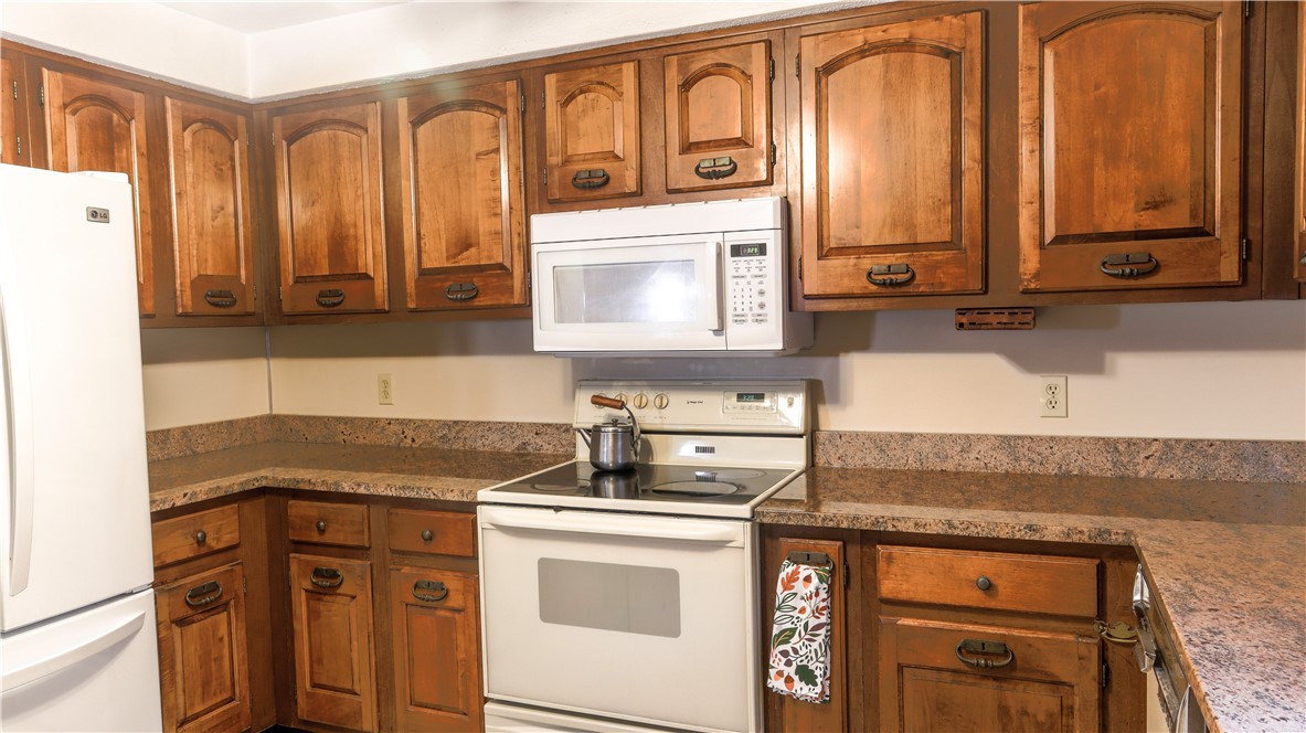 112 Clarke Road Scituate, RI 02831 - Photo 12 of 30