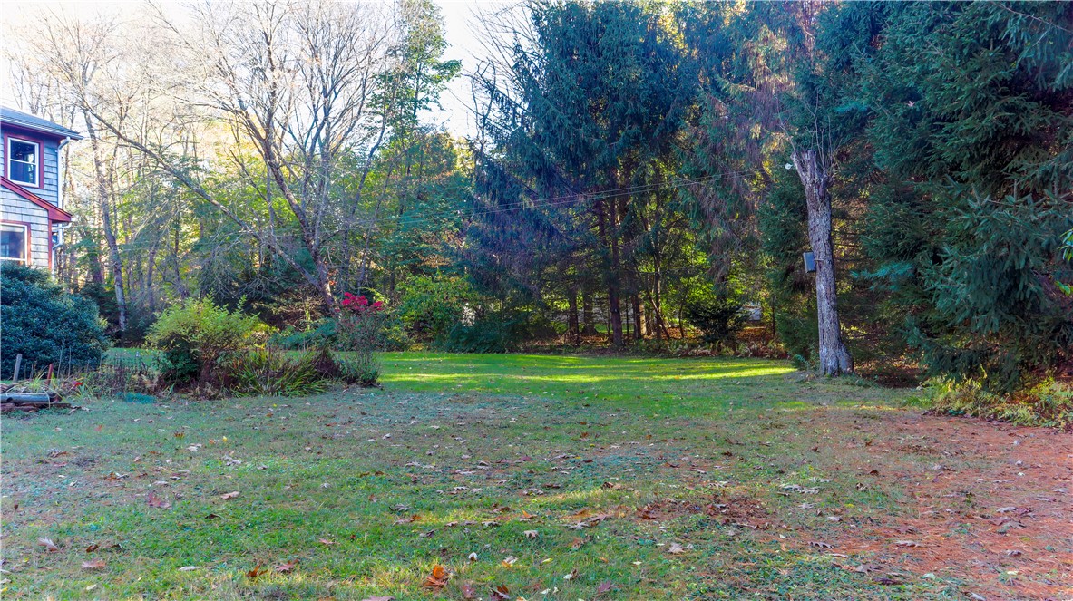112 Clarke Road Scituate, RI 02831 - Photo 6 of 30