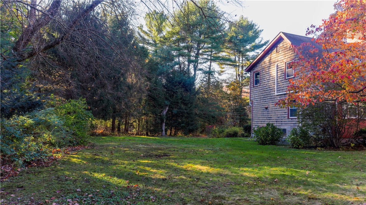 112 Clarke Road Scituate, RI 02831 - Photo 7 of 30