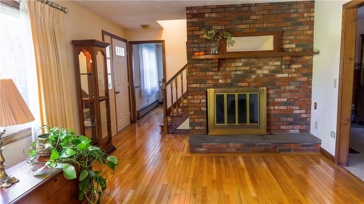 112 Clarke Road Scituate, RI 02831 - Photo 8 of 30