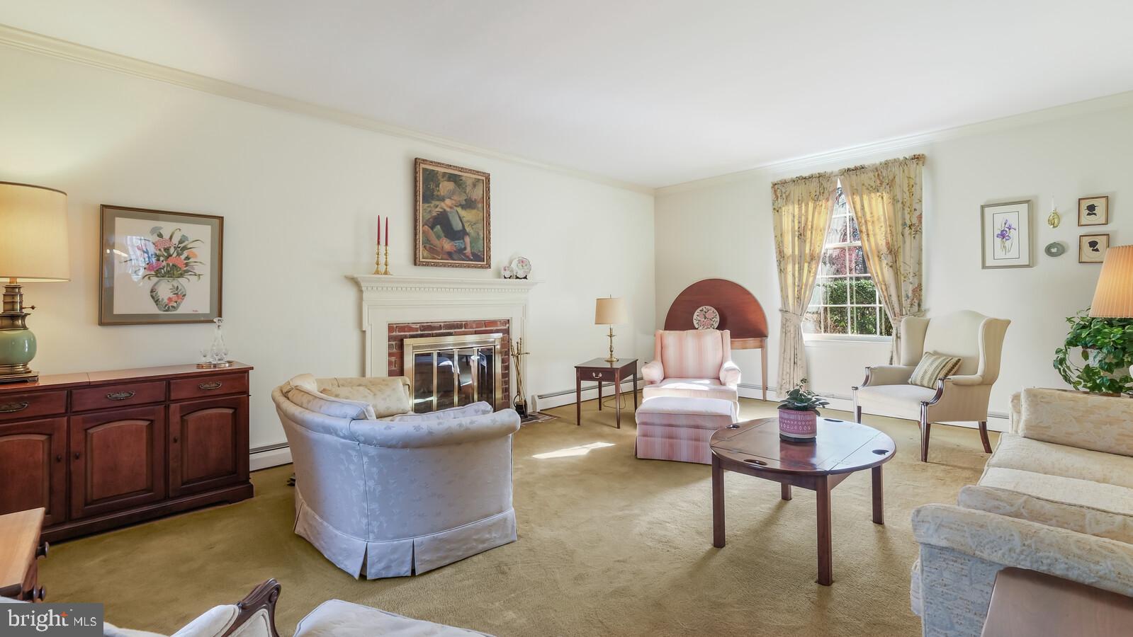 2070 North Providence Road Media, PA 19063 - Photo 13 of 43 Very Spacious Sunken Living Room