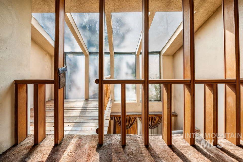 2026 Silcott Hills Road Clarkston, WA 99403 - Photo 17 of 29 Detailed view of carpet