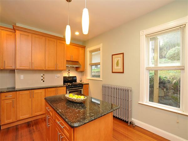 11 Windermere Road Boston, MA 02125 - Photo 16 of 30 Gallery Image 16