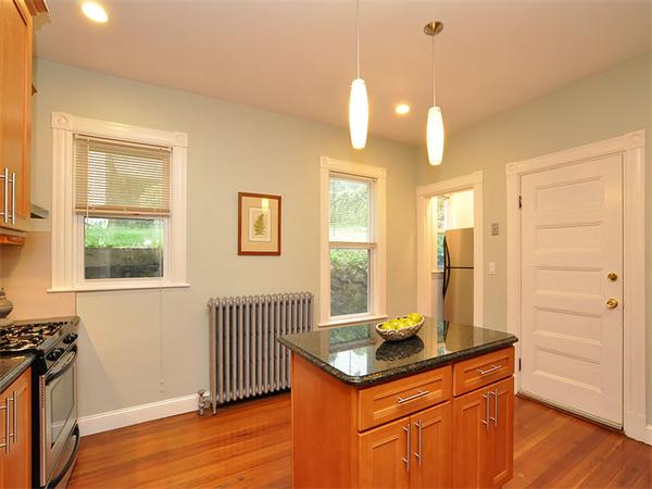 11 Windermere Road Boston, MA 02125 - Photo 17 of 30 Gallery Image 17