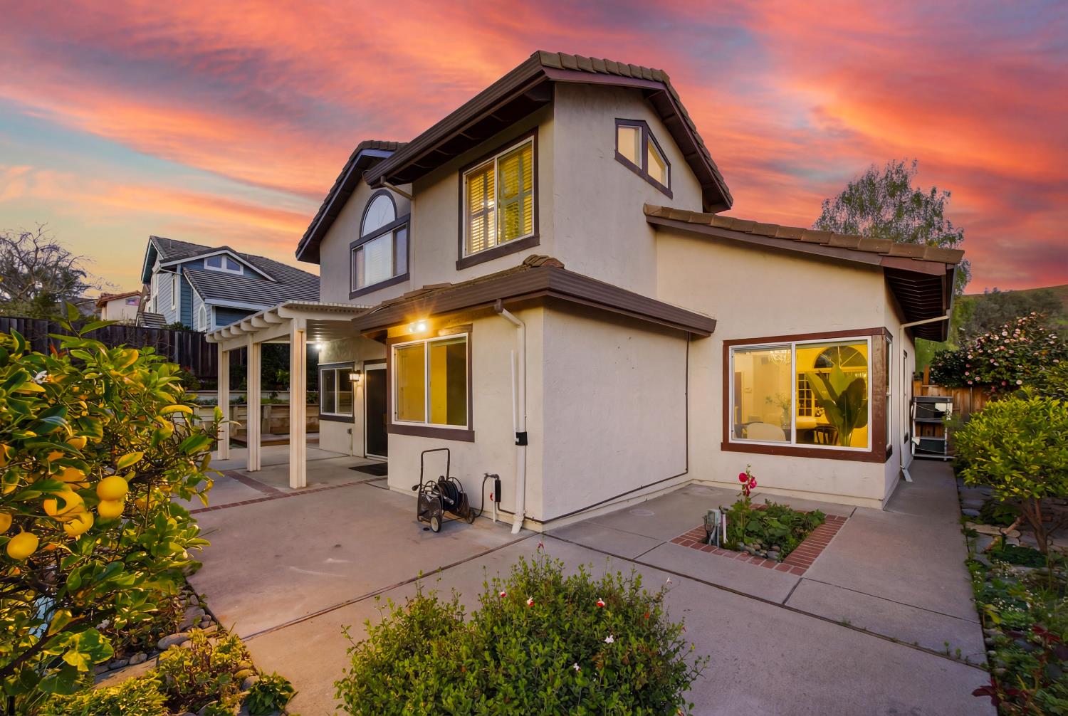 248 Carson Street Hercules, CA 94547 - Photo 3 of 70