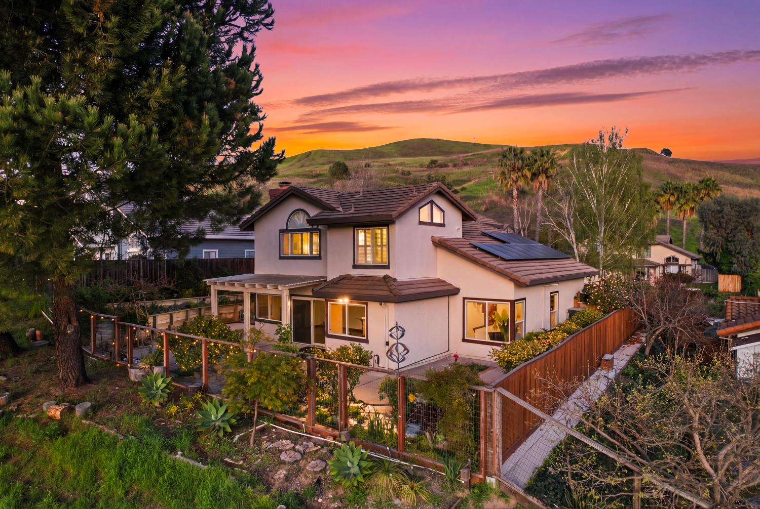 248 Carson Street Hercules, CA 94547 - Photo 4 of 70 front view of a house with a yard