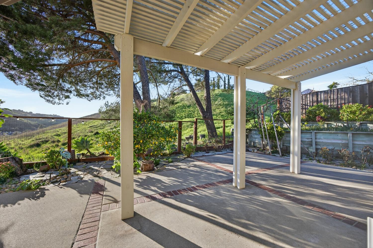 248 Carson Street Hercules, CA 94547 - Photo 46 of 70