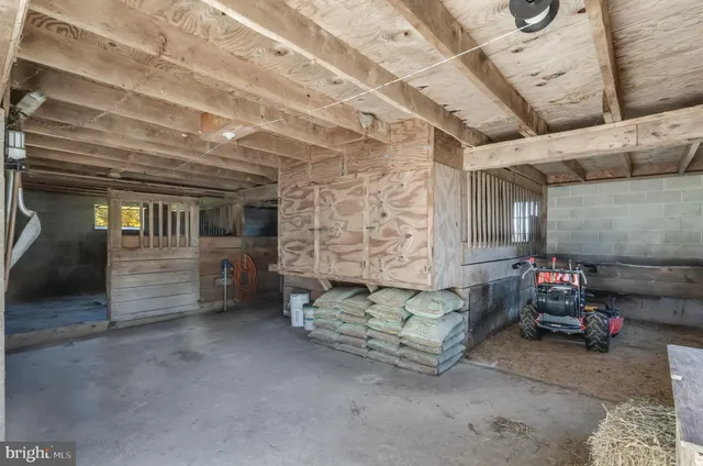 $900,000 | 109 Apple Grove School Road, Camden Wyoming, DE 19934