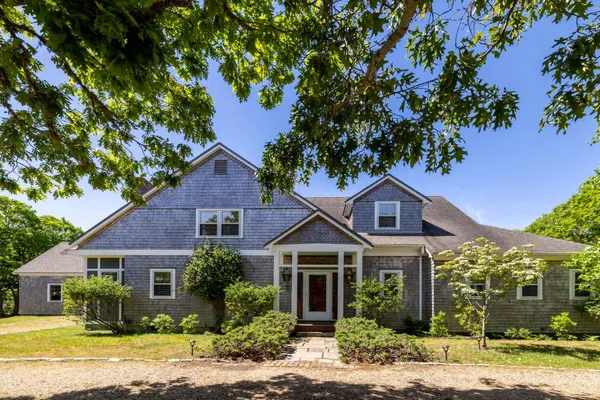 $3,950,000 | 4 Boldwater Road, Edgartown, MA 02539