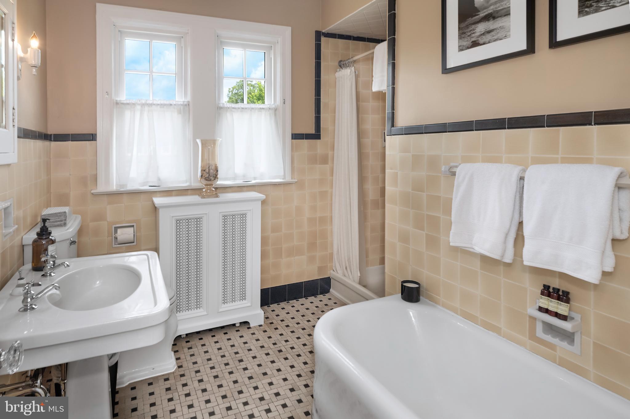 16 Effingham Road Yardley, PA 19067 - Photo 20 of 33 Charming vintage bathroom with modern touches.