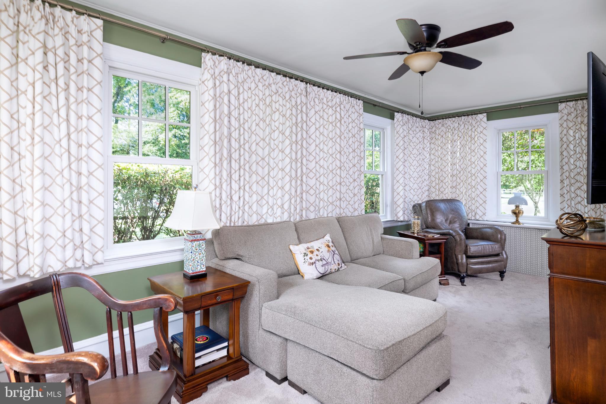 16 Effingham Road Yardley, PA 19067 - Photo 6 of 33 Bright and inviting sunlit living space.