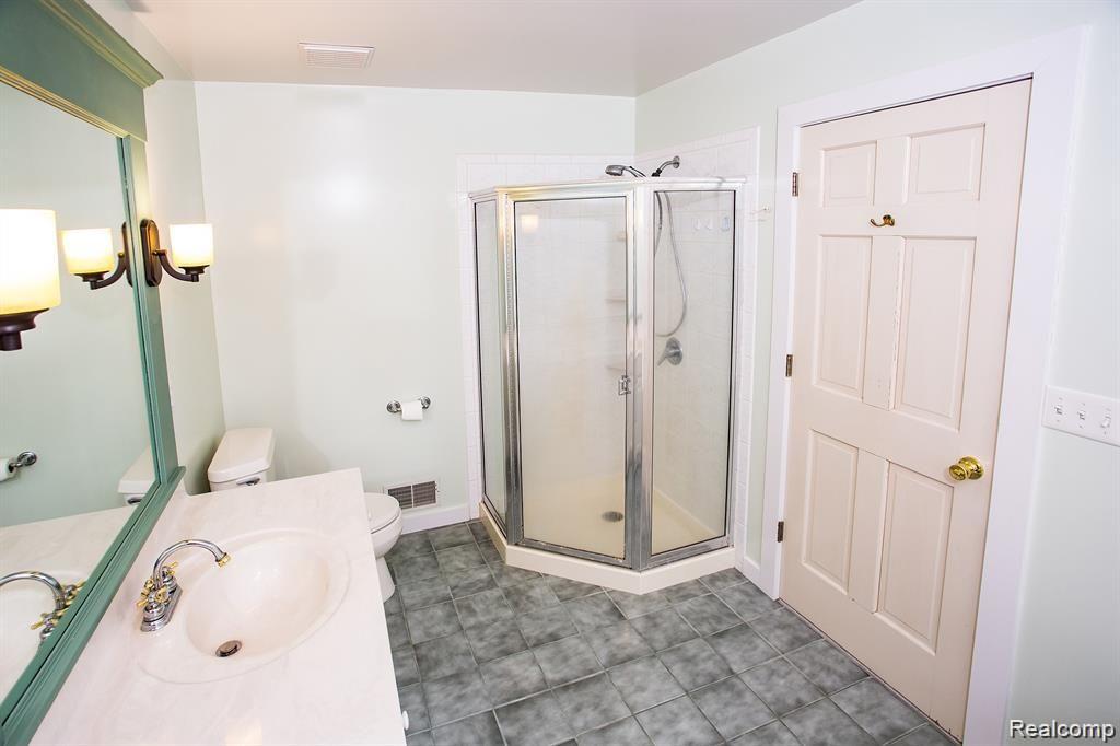 1516 Palms Road Columbus, MI 48063 - Photo 16 of 42