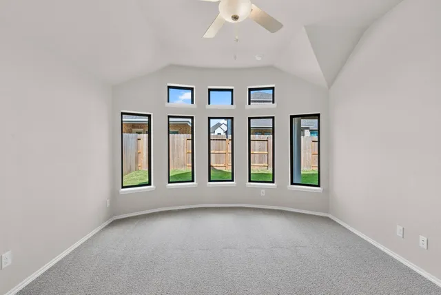 $349,990 | 1040 Shl Crk Trail, Conroe, TX 77304