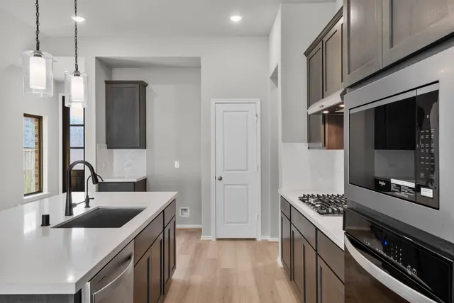 $349,990 | 1040 Shl Crk Trail, Conroe, TX 77304