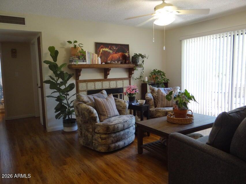 606 North Easy Street, Unit B Payson, AZ 85541 - Photo 31 of 31 Living room other side