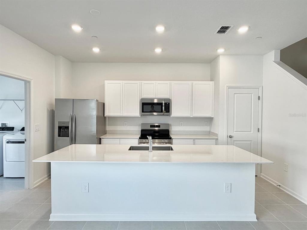 2344 Rider Rain Lane Apopka, FL 32703 - Photo 8 of 29