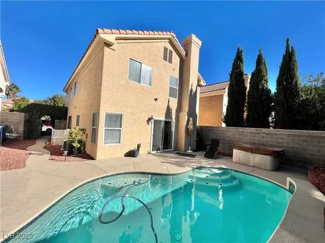 $2,600 | 9449 Amber Valley Lane, Las Vegas, NV 89134