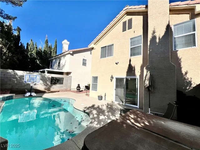 $2,600 | 9449 Amber Valley Lane, Las Vegas, NV 89134