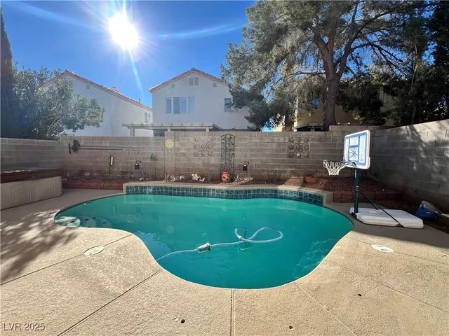 $2,600 | 9449 Amber Valley Lane, Las Vegas, NV 89134