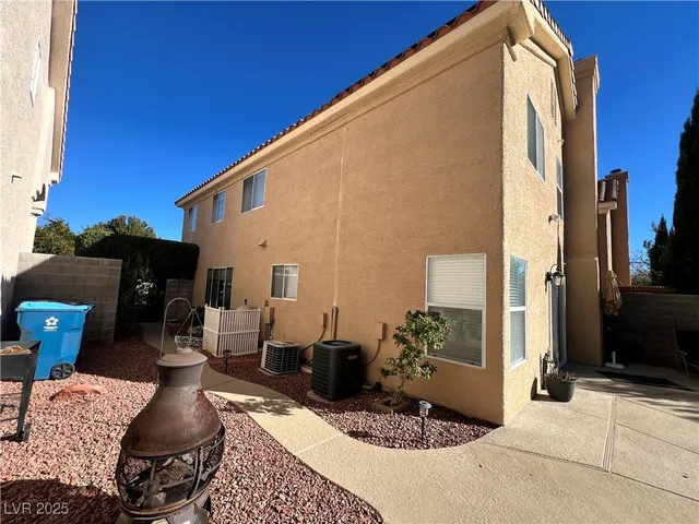 $2,700 | 9449 Amber Valley Lane, Las Vegas, NV 89134