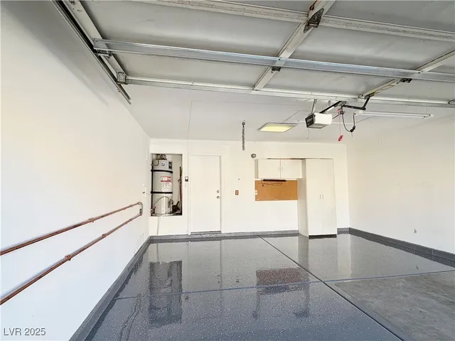 $2,600 | 9449 Amber Valley Lane, Las Vegas, NV 89134