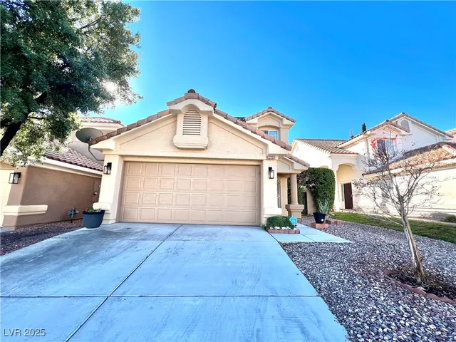 $2,600 | 9449 Amber Valley Lane, Las Vegas, NV 89134