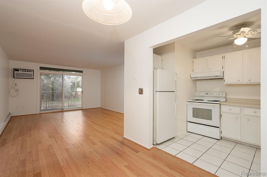 4909 Crooks Road, Unit D4 Royal Oak, MI 48073 - Photo 7 of 22 Gallery Image 7