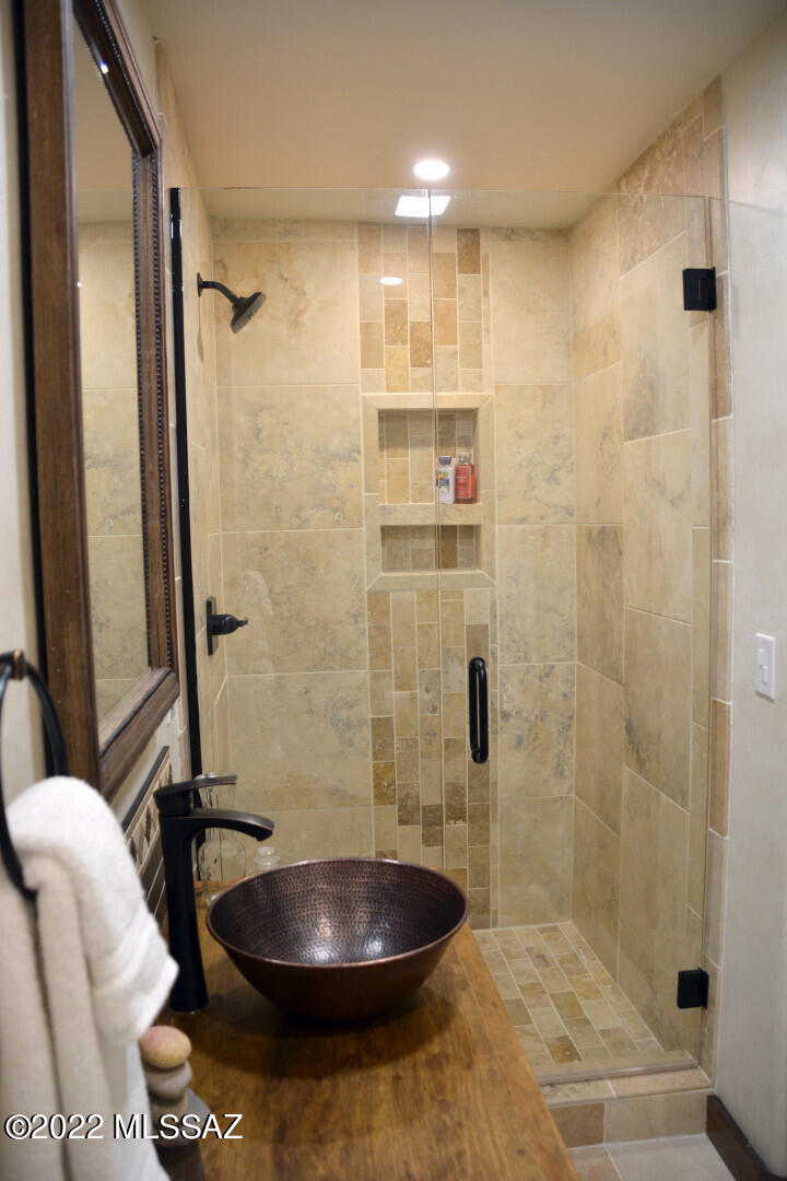 6241 North Valley View Road Tucson, AZ 85718 - Photo 30 of 40