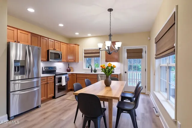 $520,000 | 27 Hillman Loop, Round Lake, NY 12151