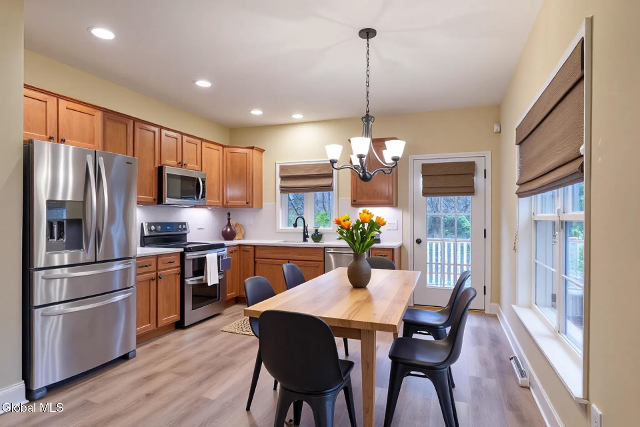 27 Hillman Loop Round Lake, NY 12151 - Photo 11 of 34 collov-ai_20251114140055_8nqvgi