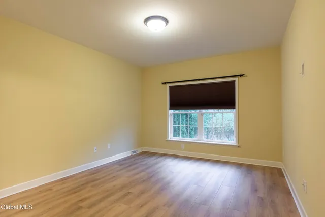 $520,000 | 27 Hillman Loop, Round Lake, NY 12151