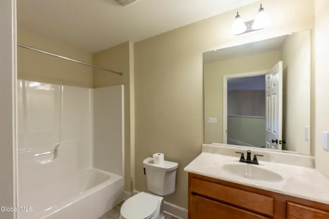 $520,000 | 27 Hillman Loop, Round Lake, NY 12151