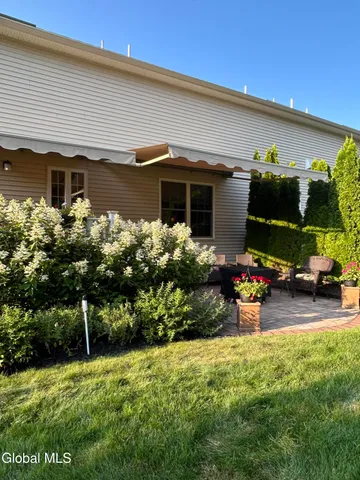 $520,000 | 27 Hillman Loop, Round Lake, NY 12151