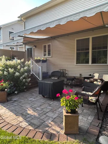 $520,000 | 27 Hillman Loop, Round Lake, NY 12151