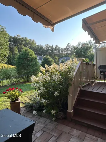 $520,000 | 27 Hillman Loop, Round Lake, NY 12151