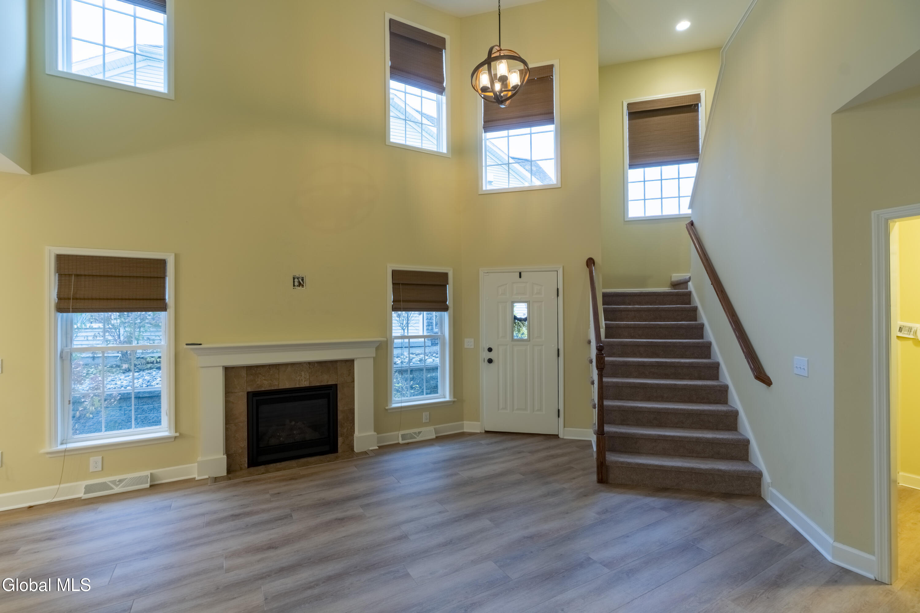 27 Hillman Loop Round Lake, NY 12151 - Photo 5 of 34 27 Hillman-4