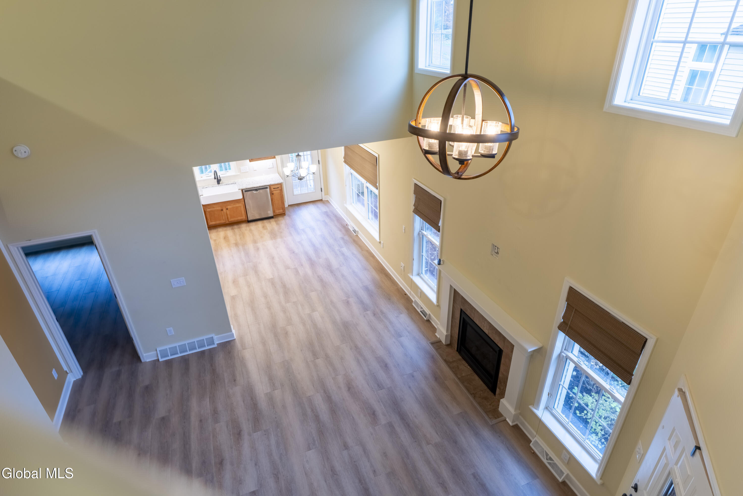 27 Hillman Loop Round Lake, NY 12151 - Photo 8 of 34 27 Hillman-5