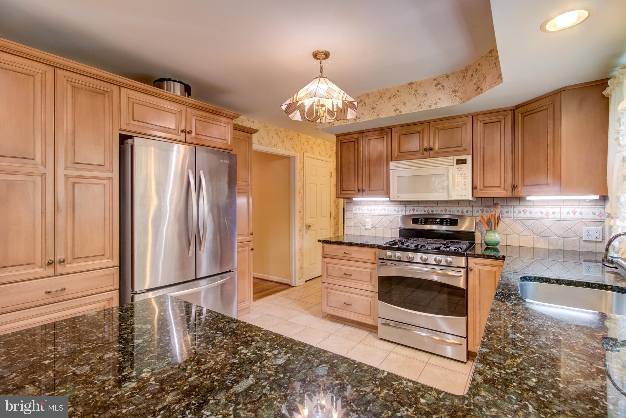 15 Brooktree Road East Windsor, NJ 08520 - Photo 3 of 26 Gallery Image 3